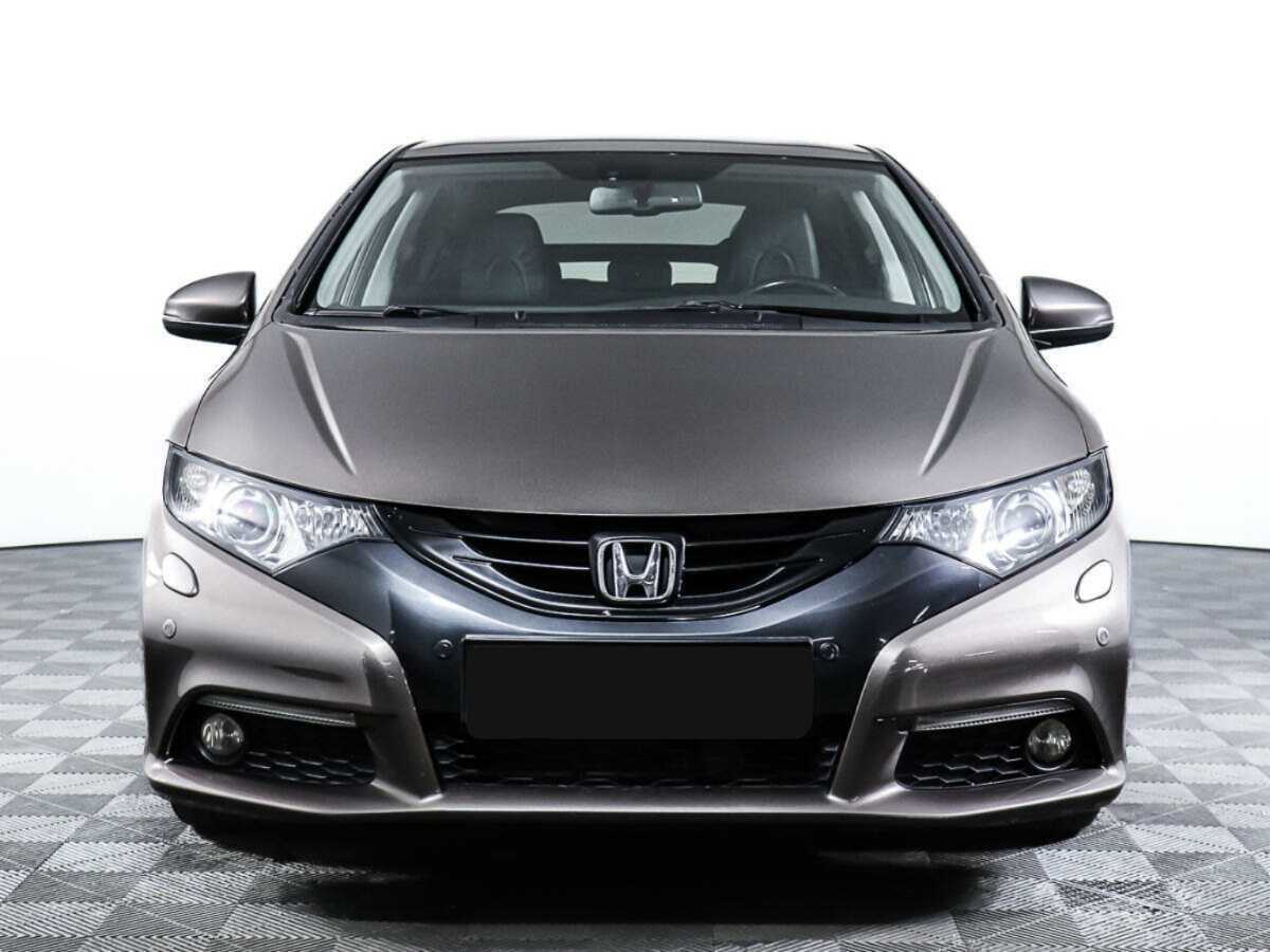 Honda Civic 2013 года с пробегом. Фото: #1
