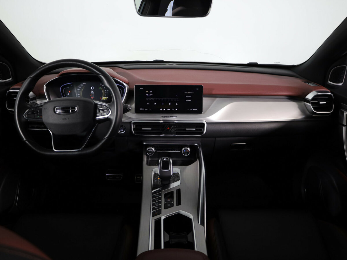 Geely Coolray 2022 года с пробегом. Фото: #8