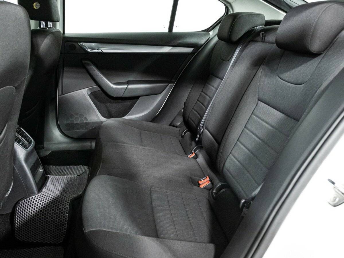 Skoda Octavia 2016 года с пробегом. Фото: #9