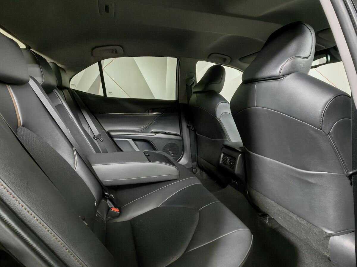 Toyota Camry 2020 года с пробегом. Фото: #10