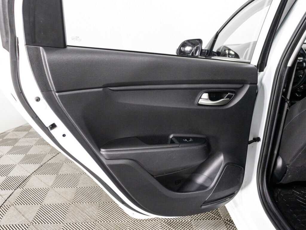 Kia Rio 2020 года с пробегом. Фото: #24