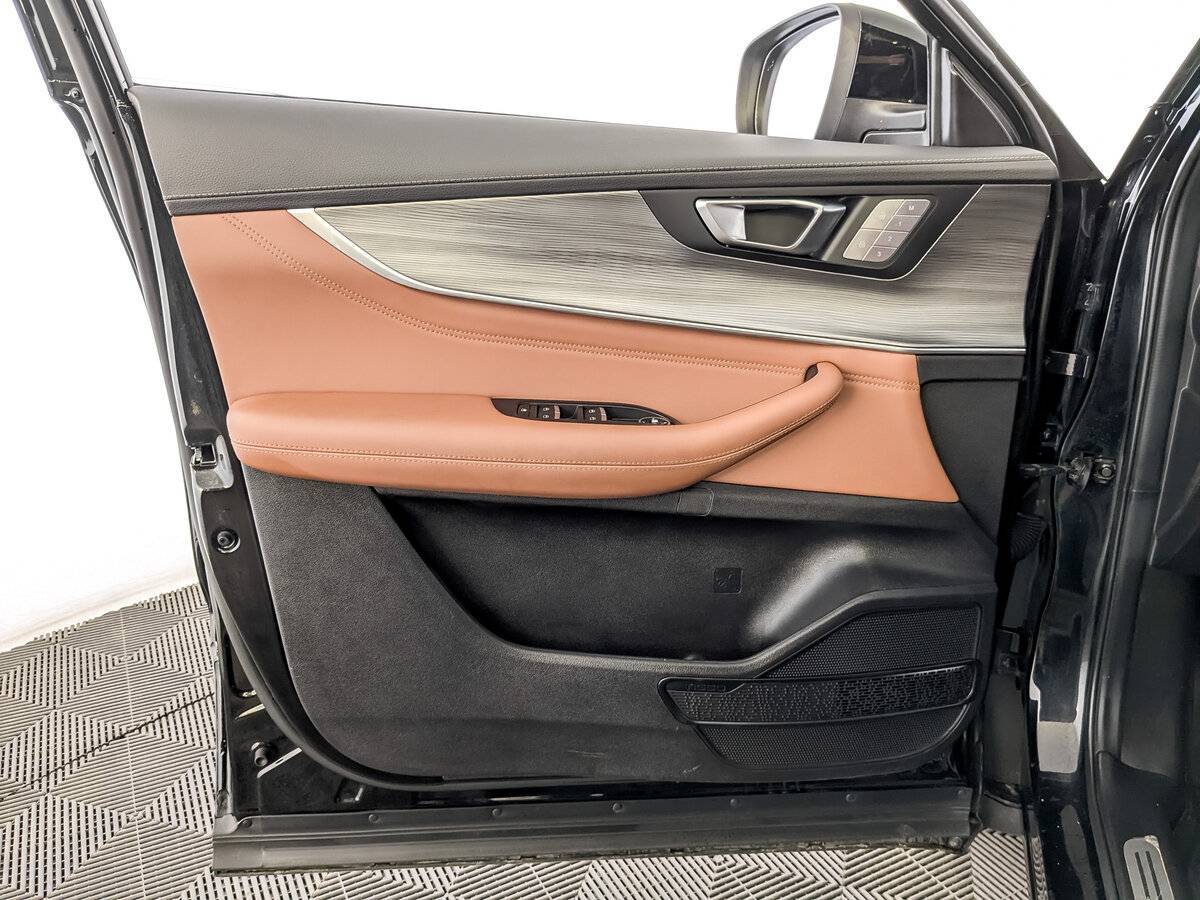 Chery Tiggo 8 Pro Max 2022 года с пробегом. Фото: #18