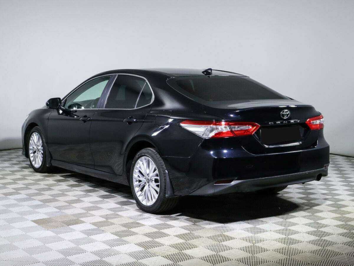Toyota Camry 2021 года с пробегом. Фото: #6