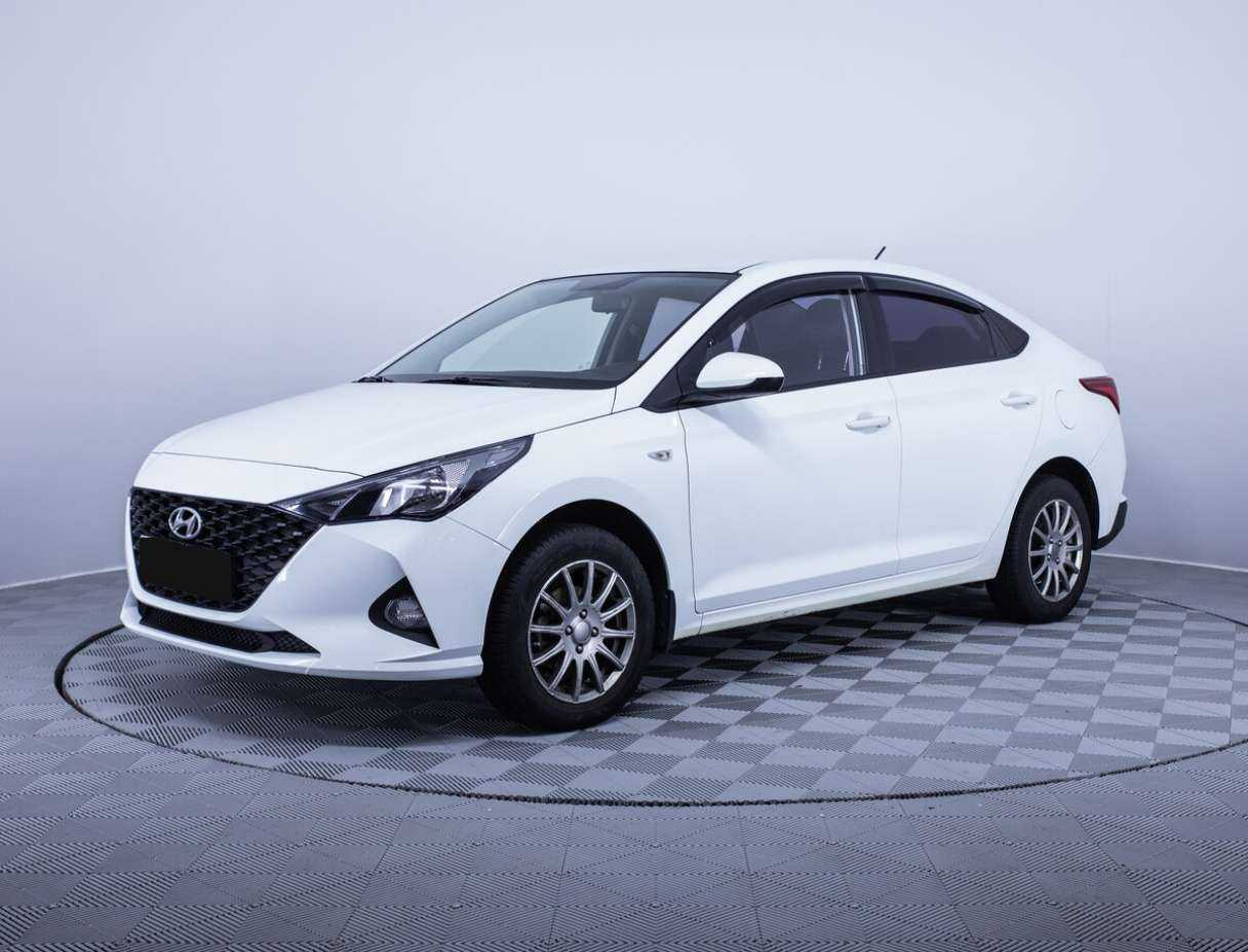 Hyundai Solaris 2021 года с пробегом. Посмотреть фото