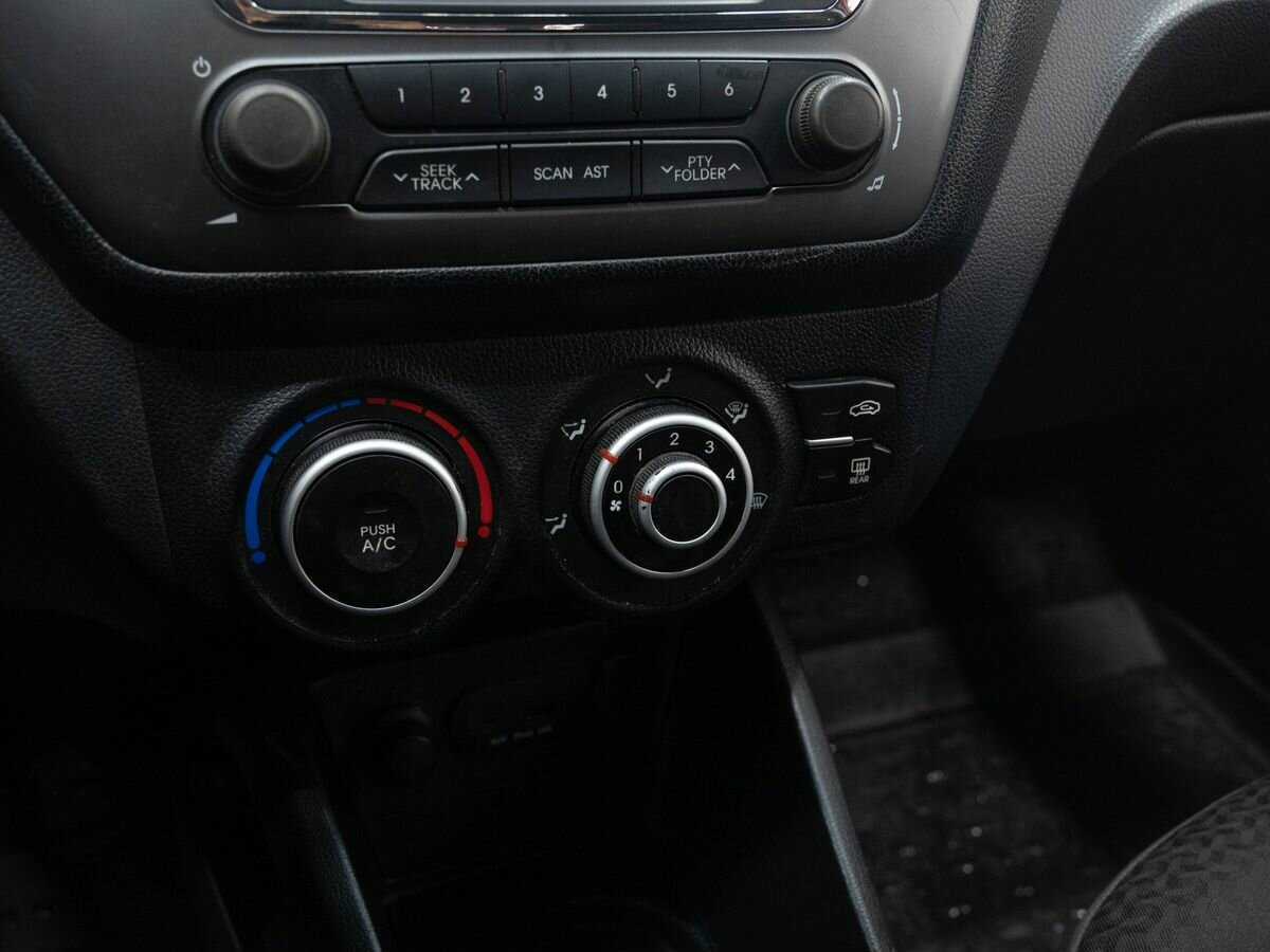 Kia Rio 2012 года с пробегом. Фото: #18