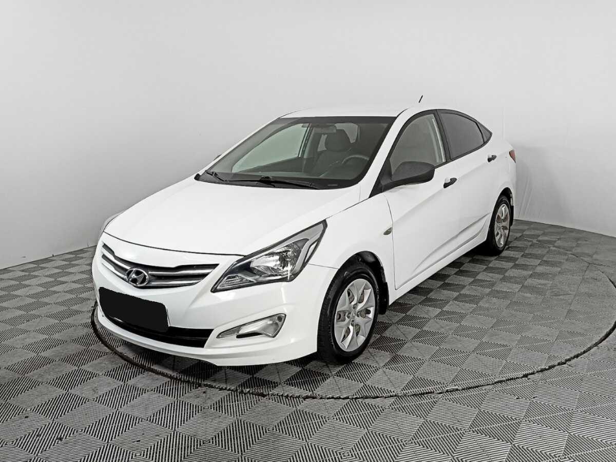 Hyundai Solaris 2015 года с пробегом. Посмотреть фото