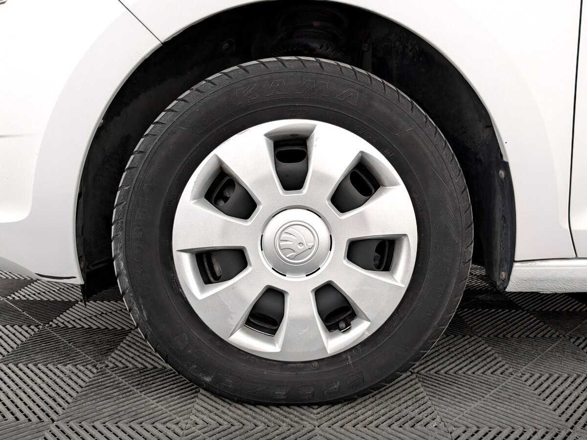 Skoda Rapid 2017 года с пробегом. Фото: #17