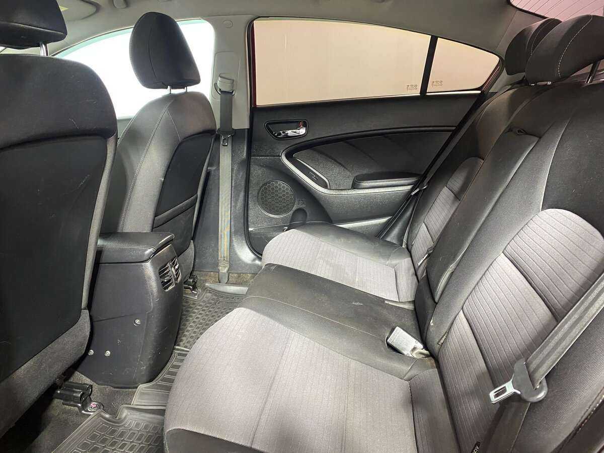Kia Cerato 2013 года с пробегом. Фото: #7