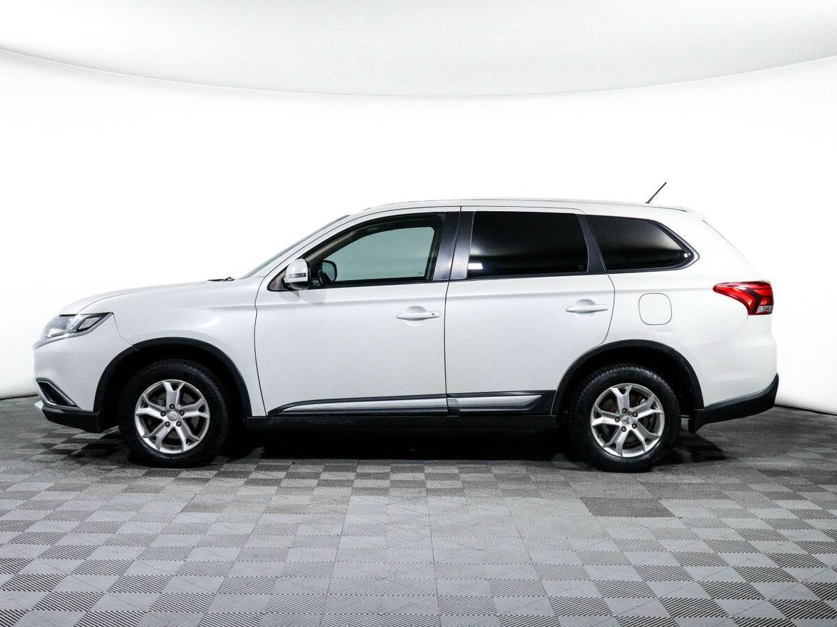 Mitsubishi Outlander 2015 года с пробегом. Фото: #4