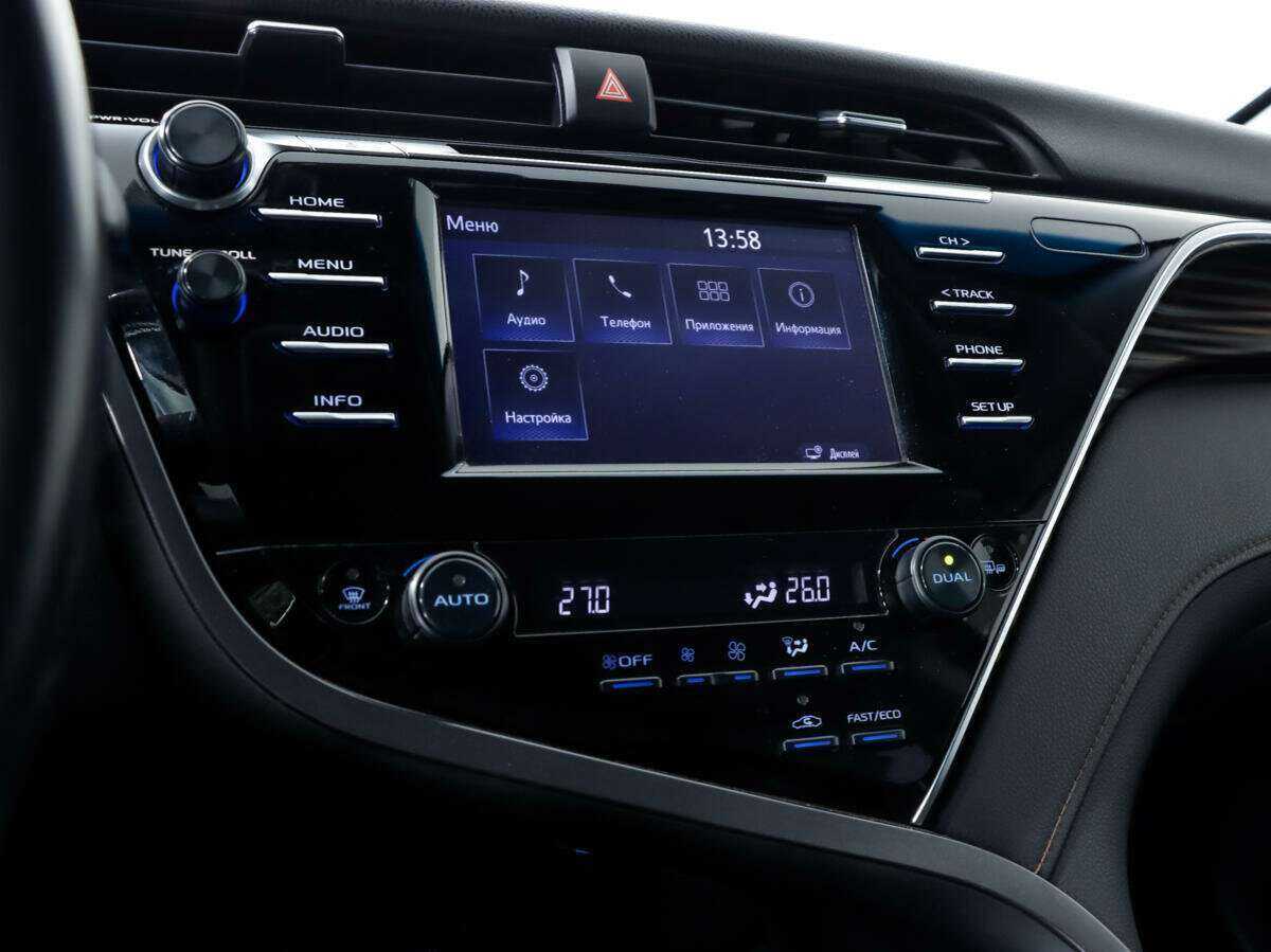 Toyota Camry 2018 года с пробегом. Фото: #13