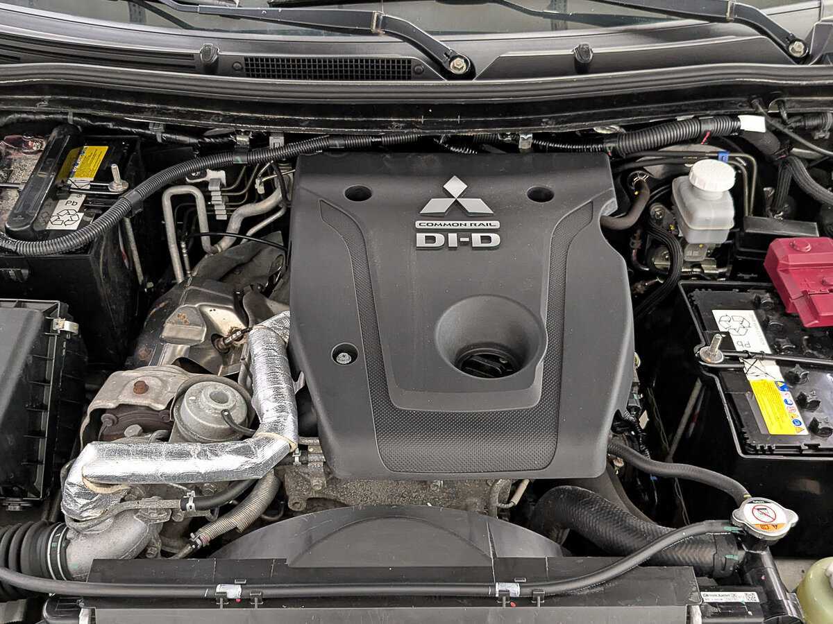 Mitsubishi Pajero Sport 2020 года с пробегом. Фото: #8