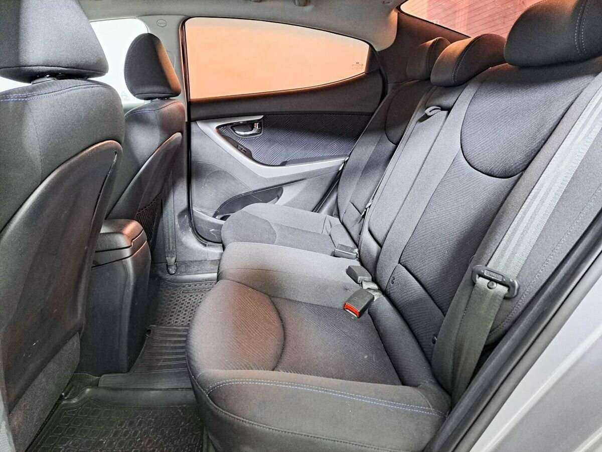 Hyundai Elantra 2013 года с пробегом. Фото: #9