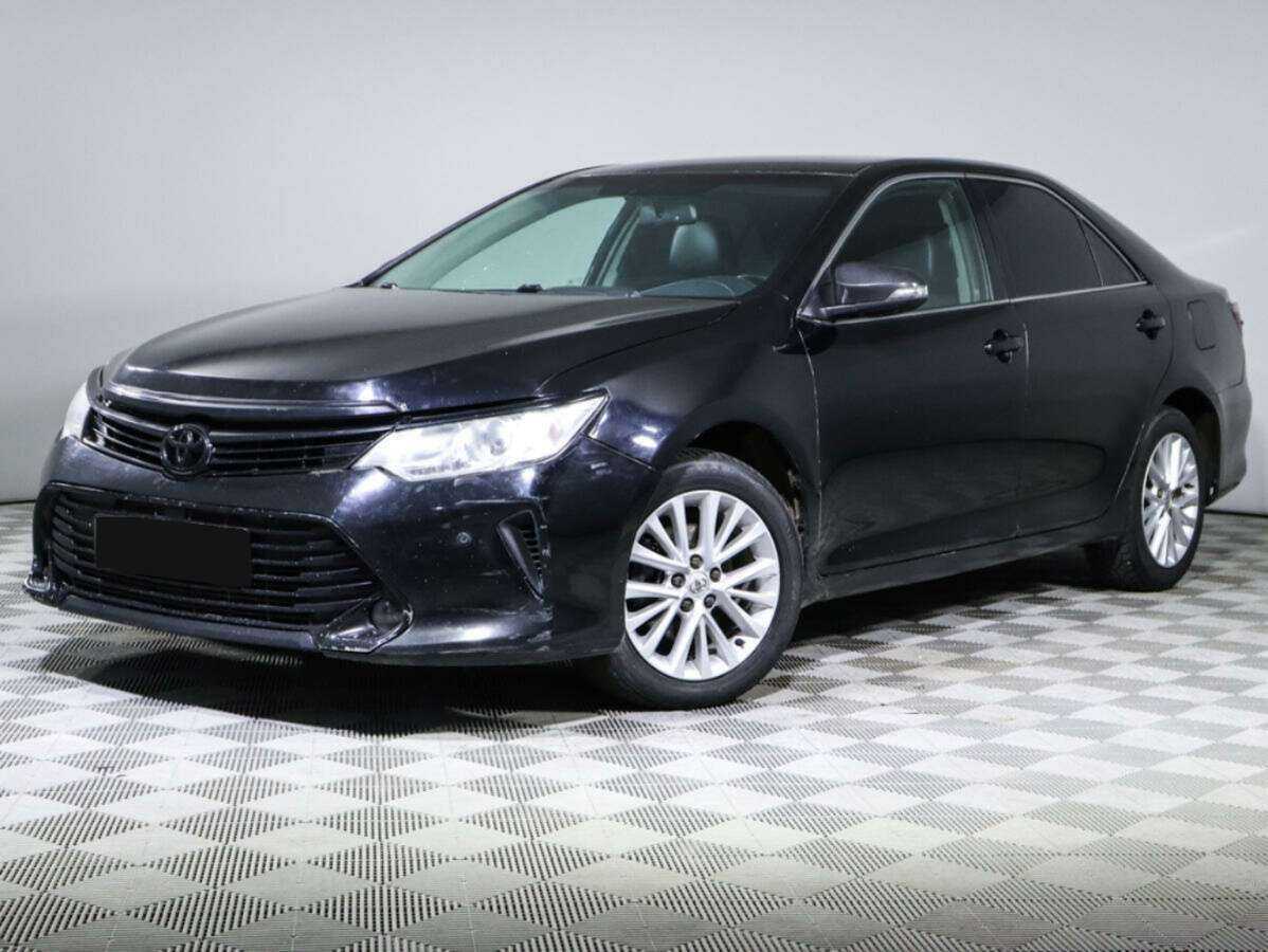 Toyota Camry 2016 года с пробегом. Посмотреть фото