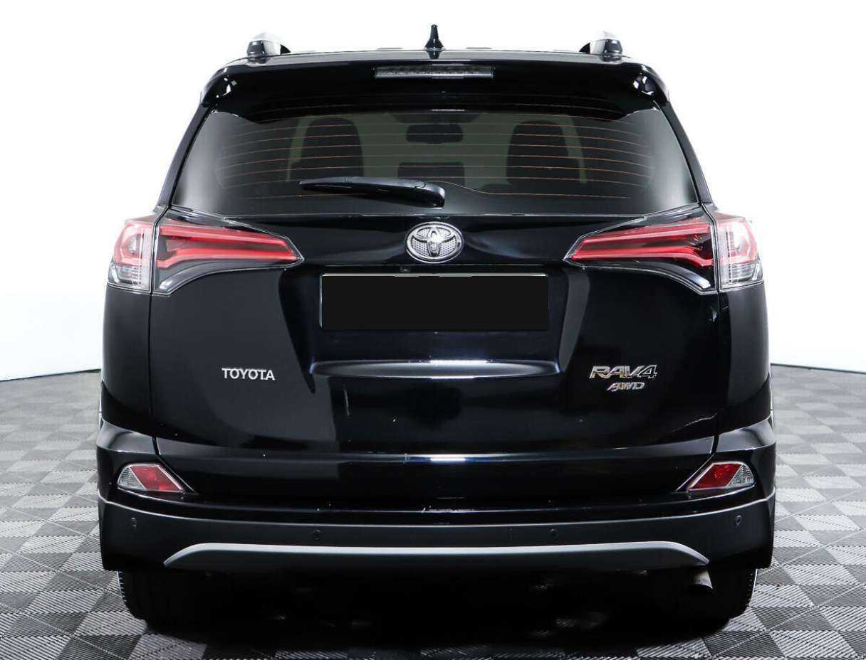 Toyota RAV4 2018 года с пробегом. Фото: #5