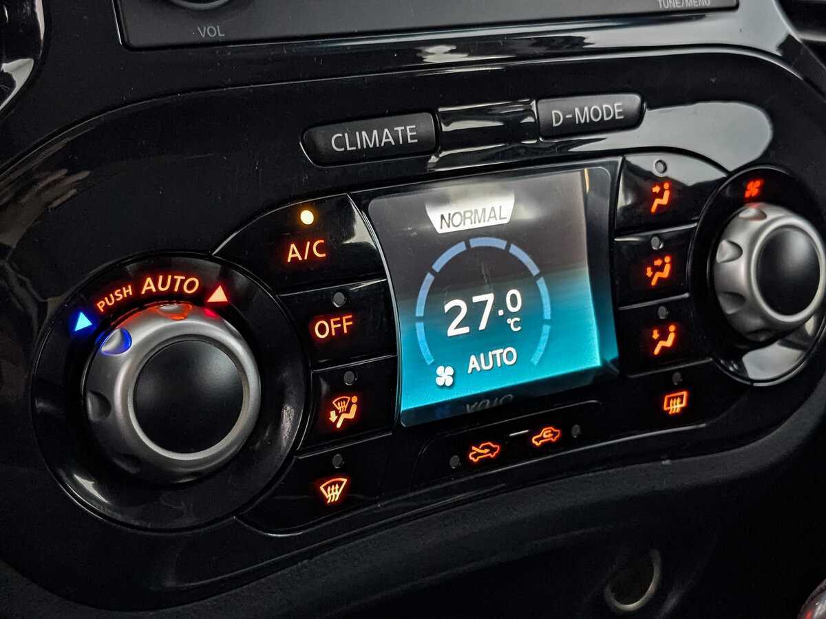 Nissan Juke 2012 года с пробегом. Фото: #22