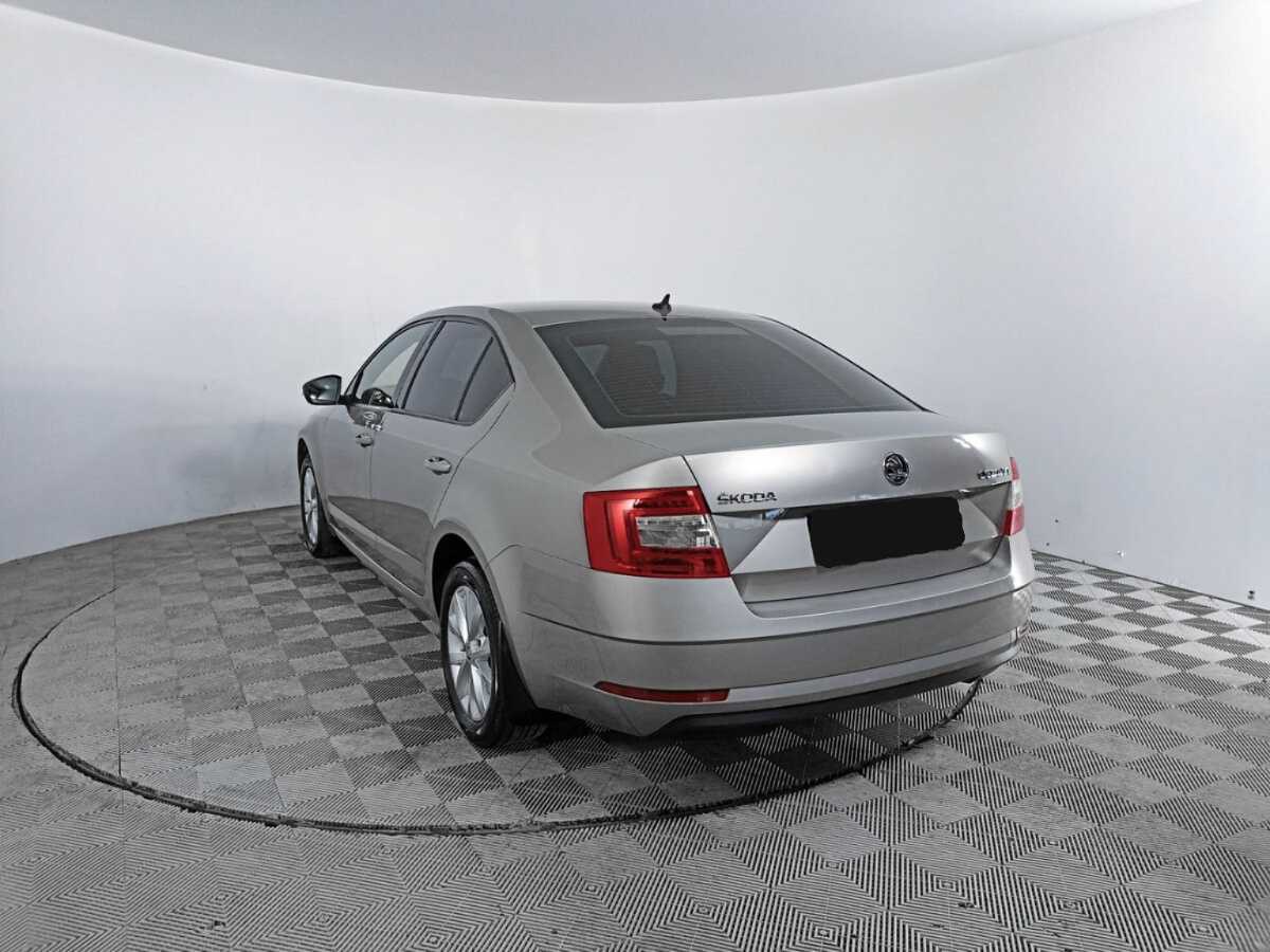 Skoda Octavia 2019 года с пробегом. Фото: #6
