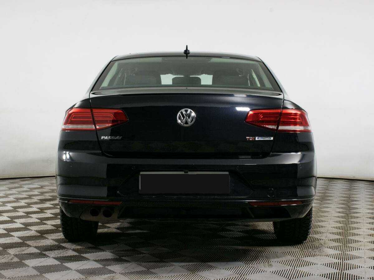 Volkswagen Passat 2017 года с пробегом. Фото: #4