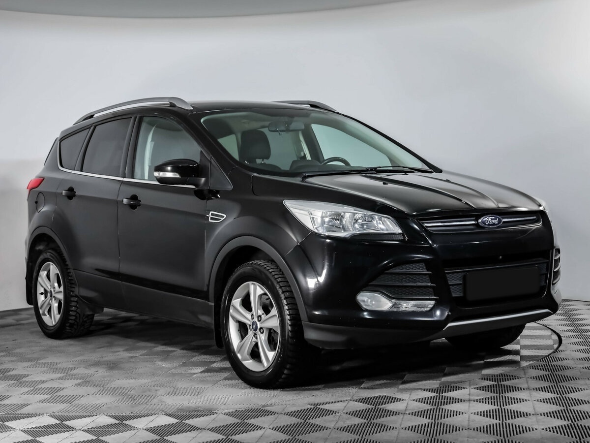 Ford Kuga 2015 года с пробегом. Фото: #2