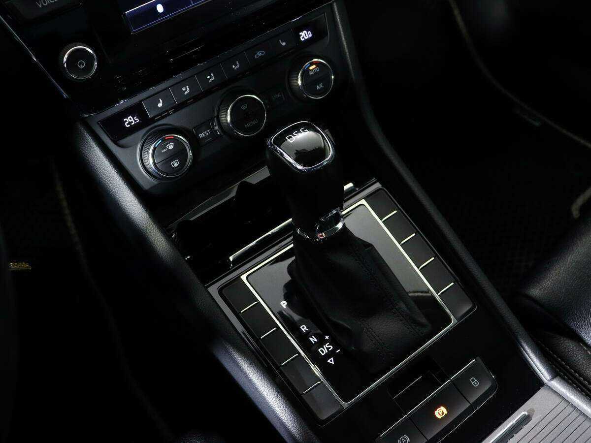 Skoda Superb 2015 года с пробегом. Фото: #14