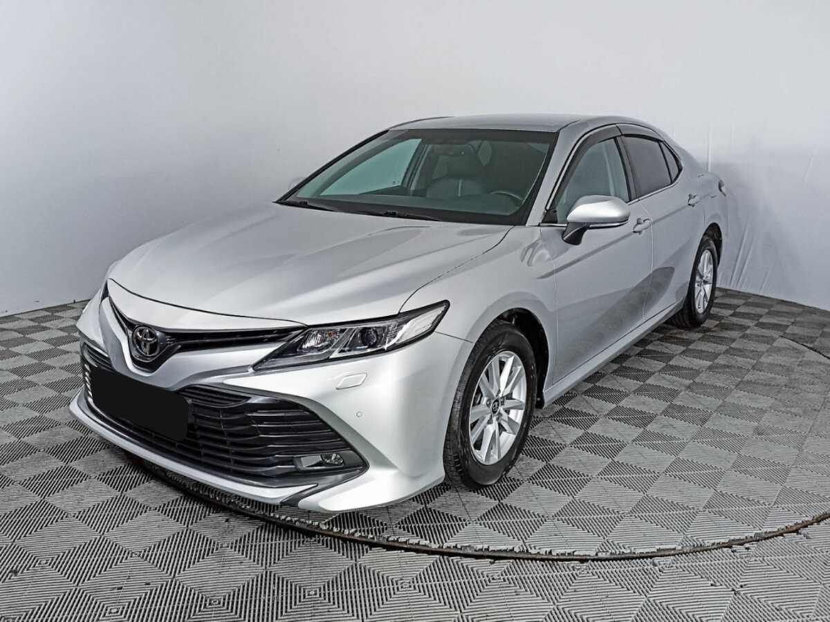 Toyota Camry 2019 года с пробегом. Посмотреть фото