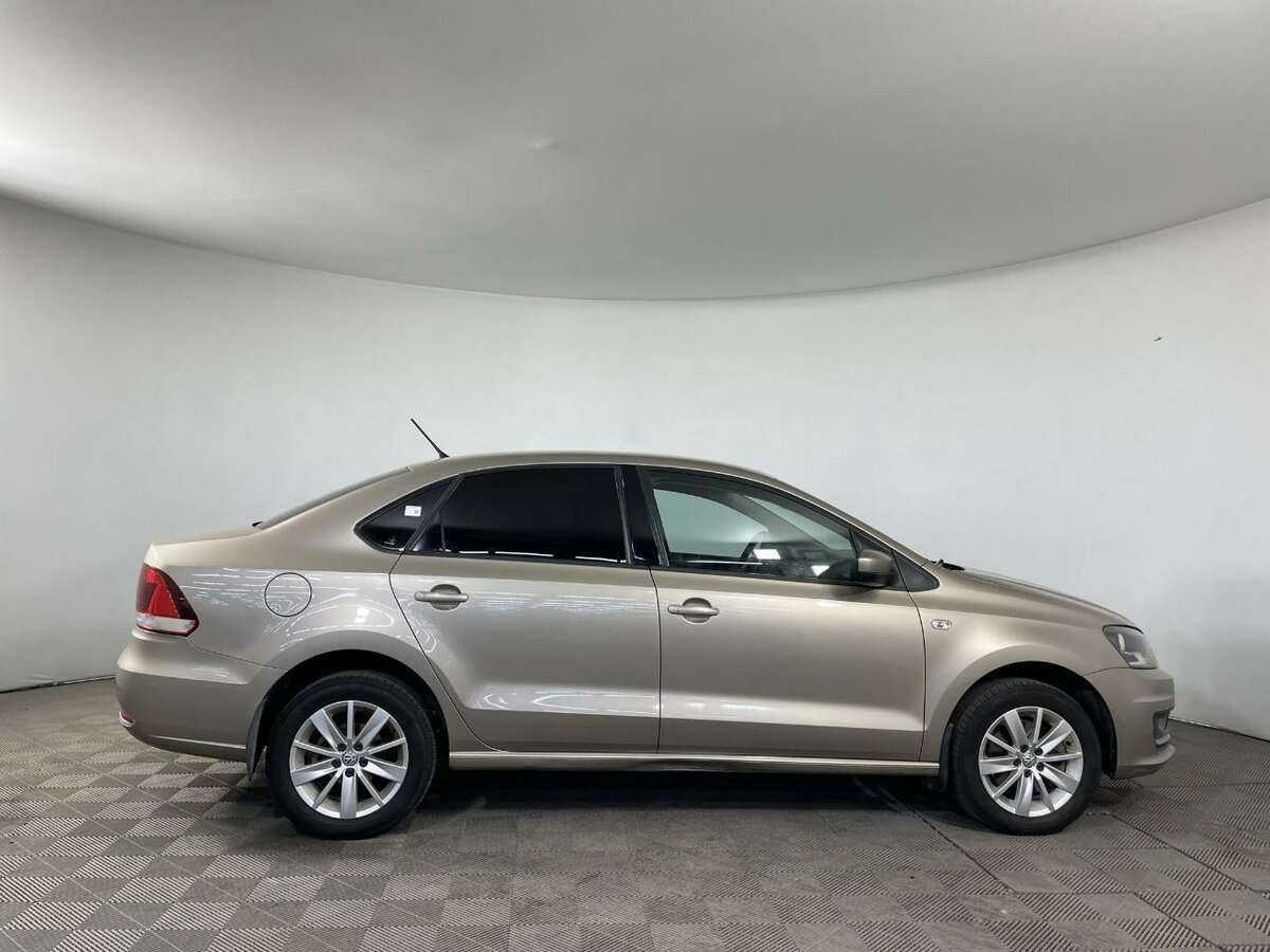 Volkswagen Polo 2015 года с пробегом. Фото: #2