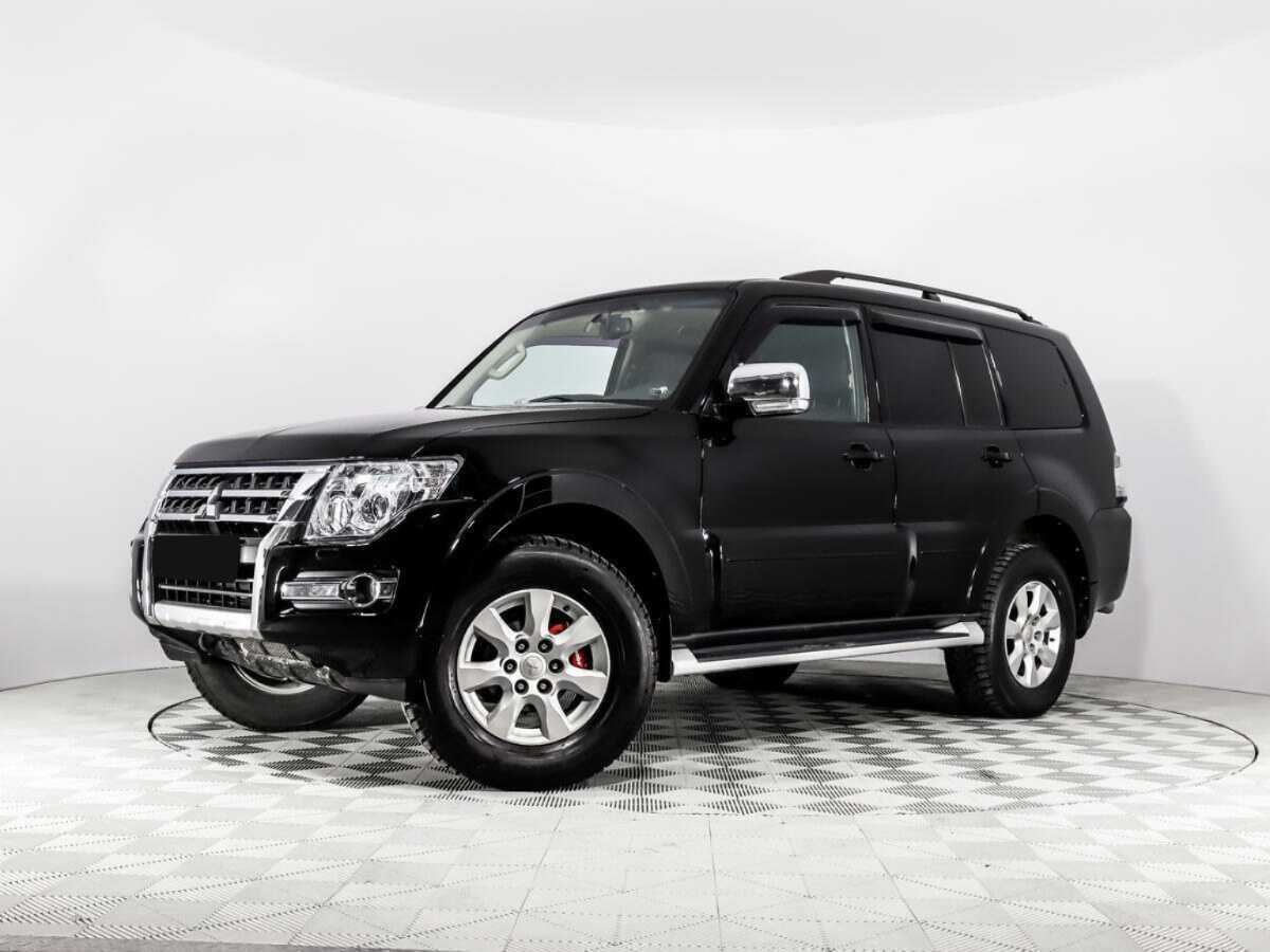 Mitsubishi Pajero 2015 года с пробегом. Фото: #0