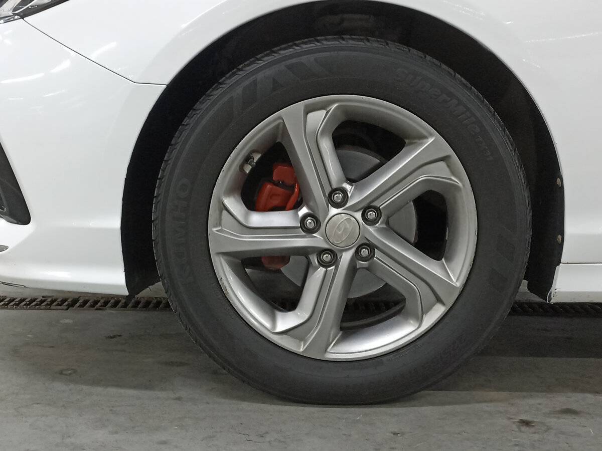 Hyundai Sonata 2017 года с пробегом. Фото: #17