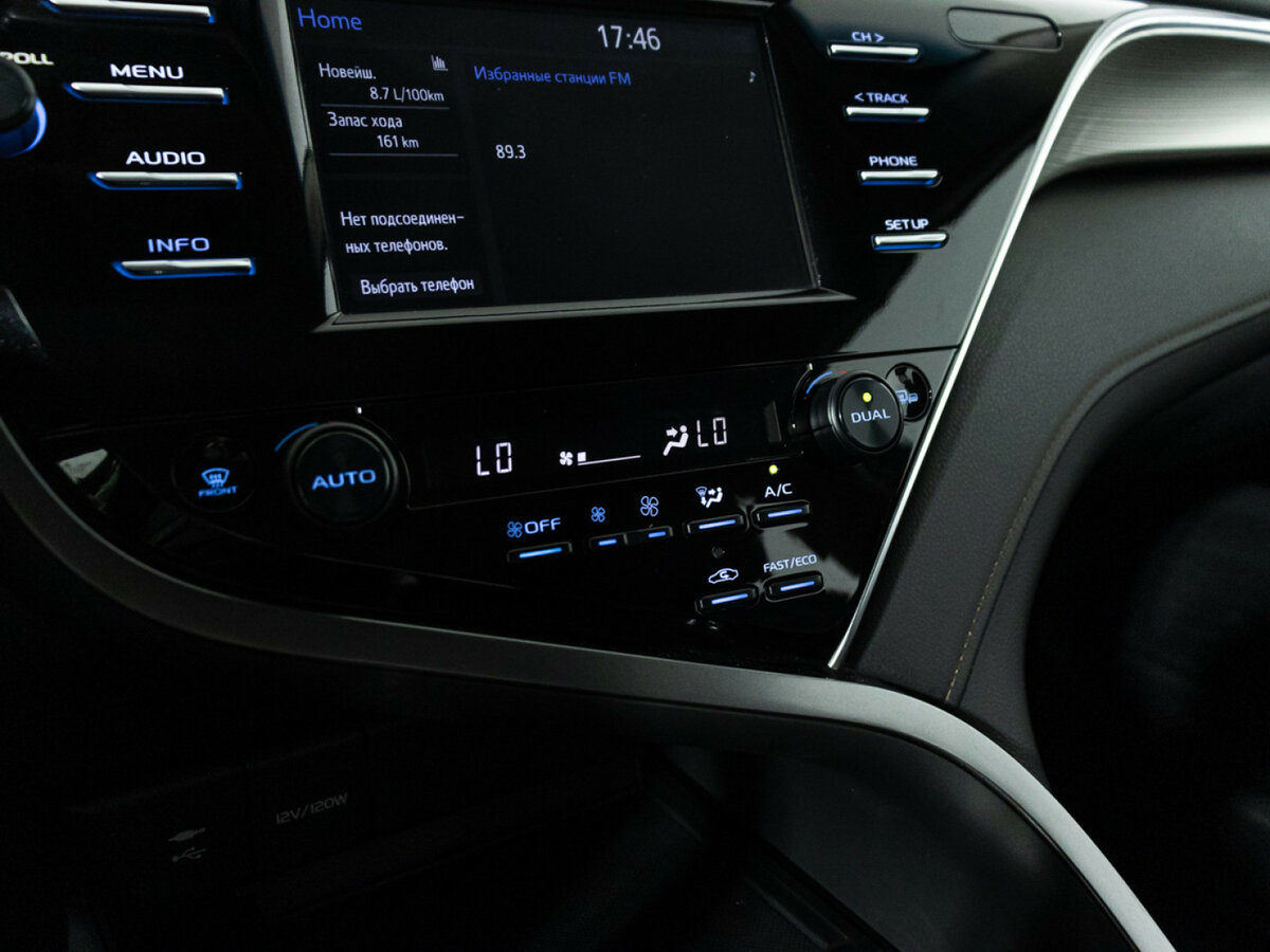 Toyota Camry 2018 года с пробегом. Фото: #14