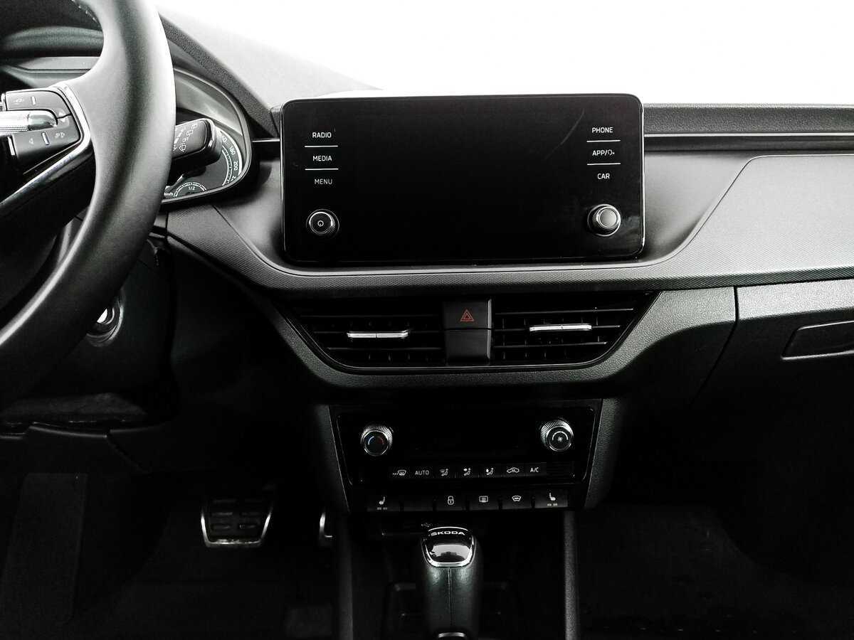 Skoda Rapid 2021 года с пробегом. Фото: #12