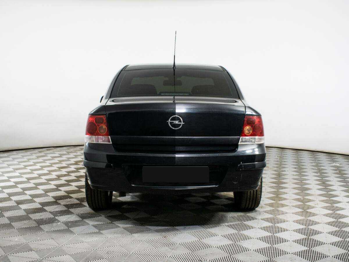 Opel Astra 2014 года с пробегом. Фото: #4