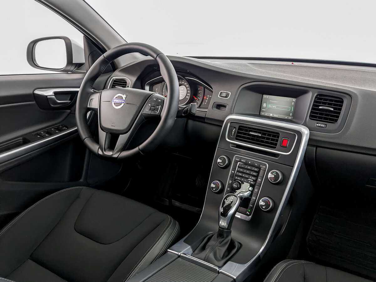 Volvo S60 2015 года с пробегом. Фото: #23