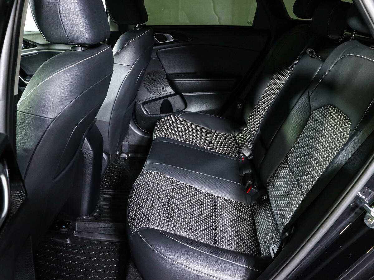 Kia Ceed 2021 года с пробегом. Фото: #9