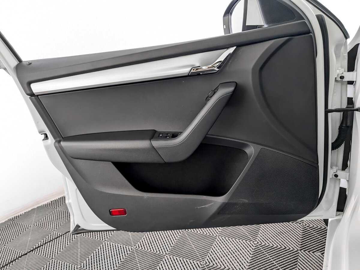 Skoda Octavia 2019 года с пробегом. Фото: #18