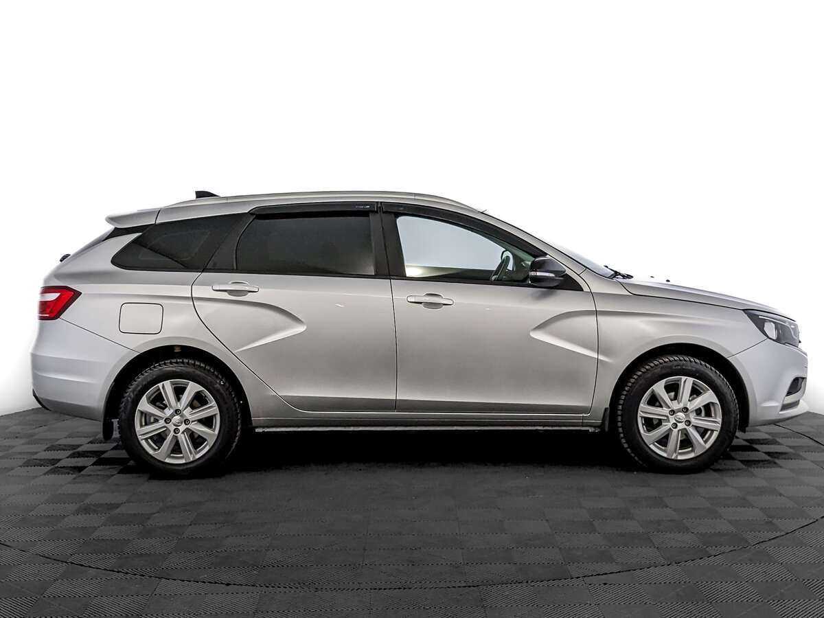 Lada (ВАЗ) Vesta 2022 года с пробегом. Фото: #3