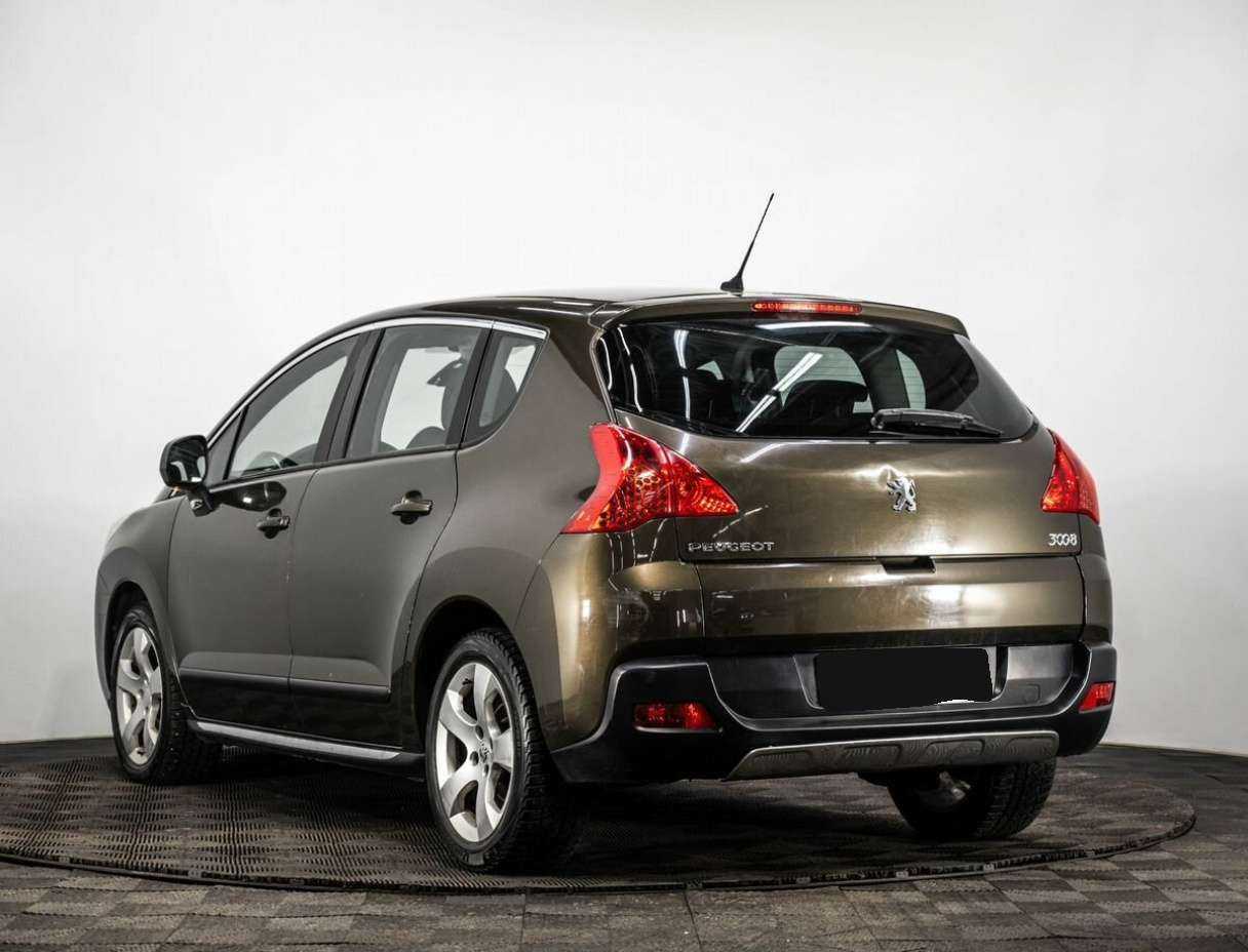 Peugeot 3008 2012 года с пробегом. Фото: #3