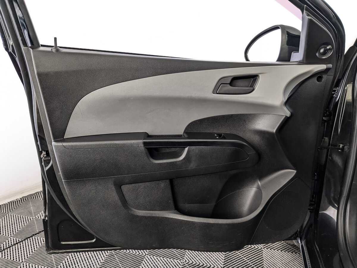 Chevrolet Aveo 2014 года с пробегом. Фото: #14