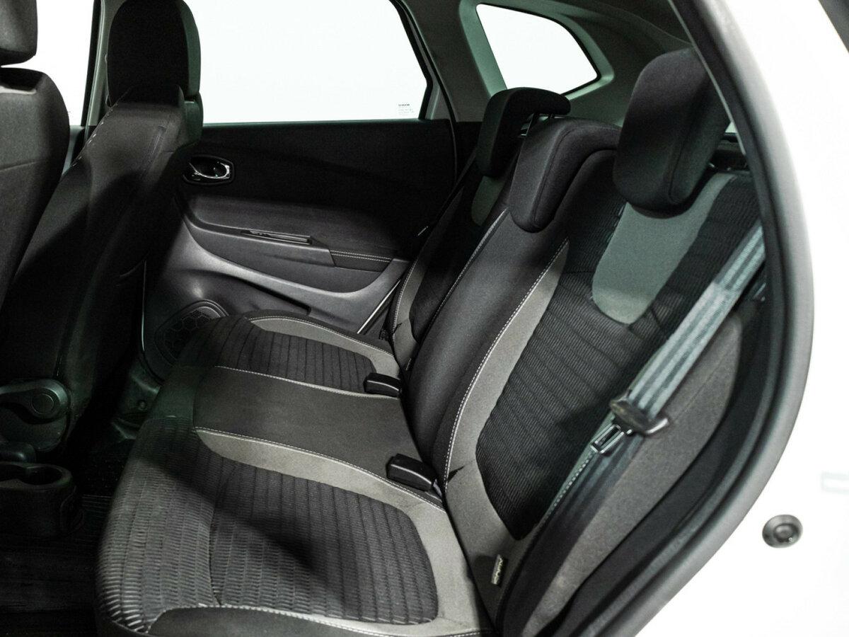 Renault Kaptur 2019 года с пробегом. Фото: #9