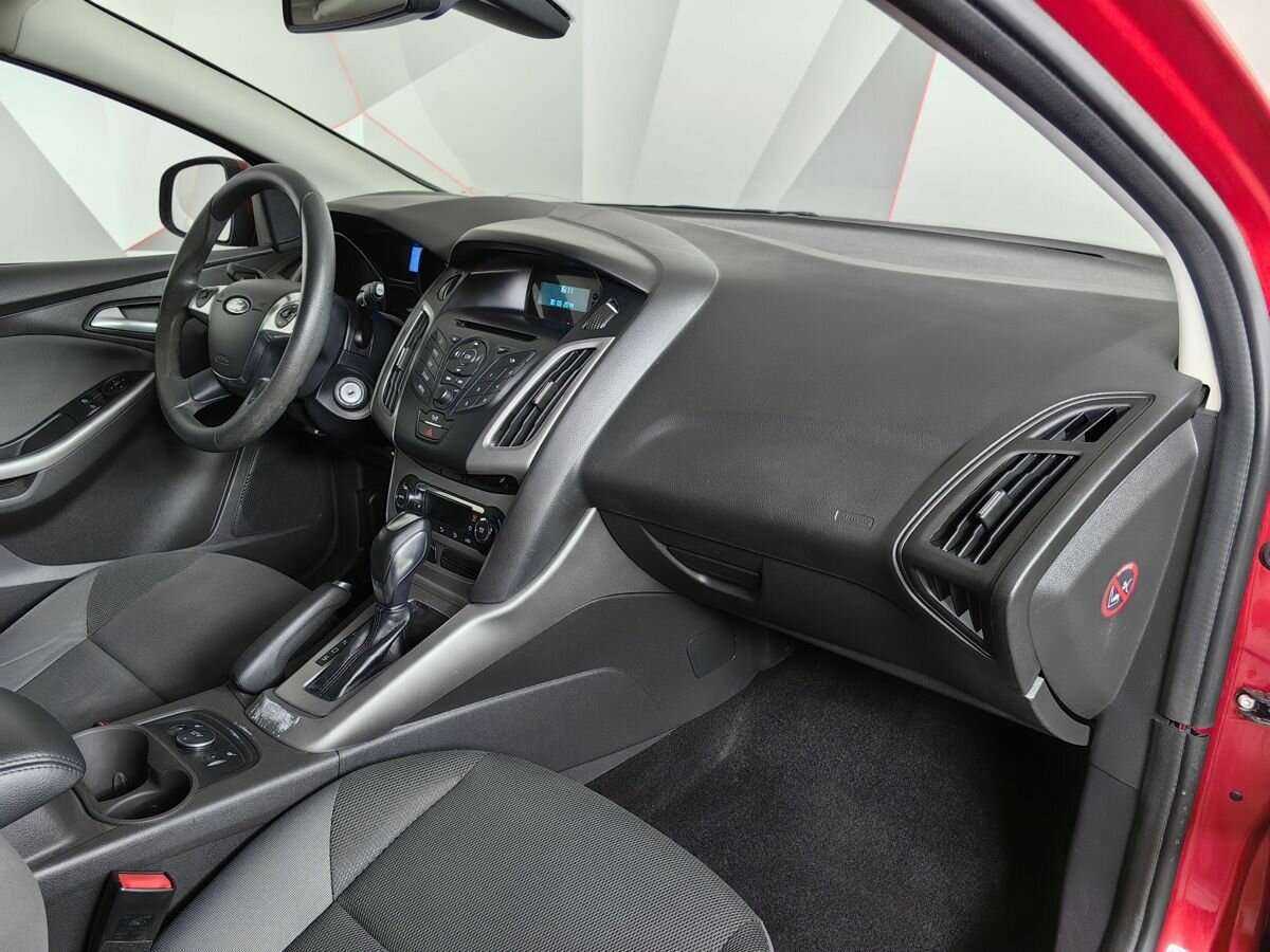 Ford Focus 2013 года с пробегом. Фото: #8