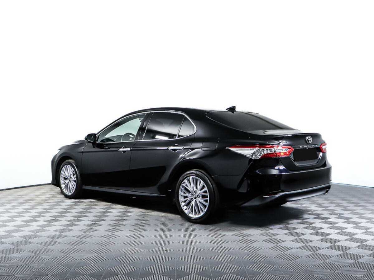 Toyota Camry 2019 года с пробегом. Фото: #6