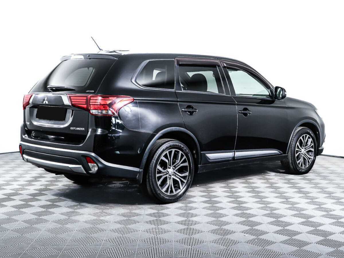 Mitsubishi Outlander 2015 года с пробегом. Фото: #4