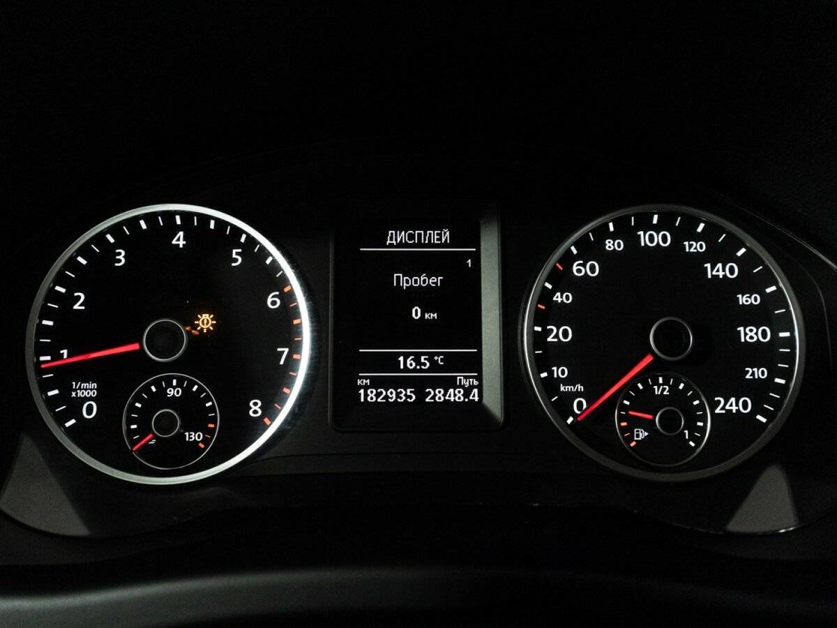 Volkswagen Tiguan 2014 года с пробегом. Фото: #11