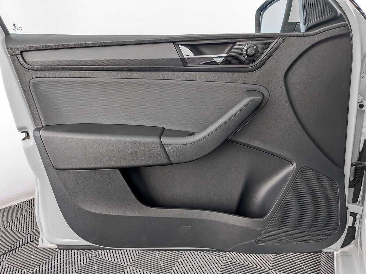 Skoda Rapid 2018 года с пробегом. Фото: #14