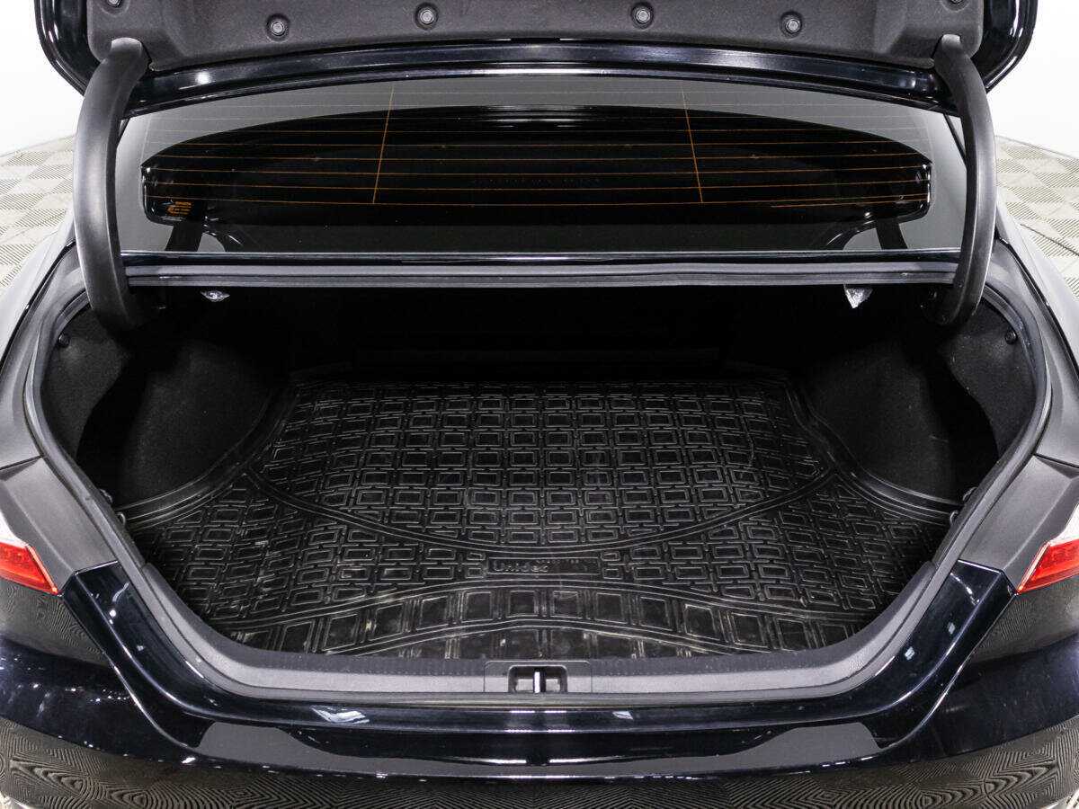 Toyota Camry 2018 года с пробегом. Фото: #14