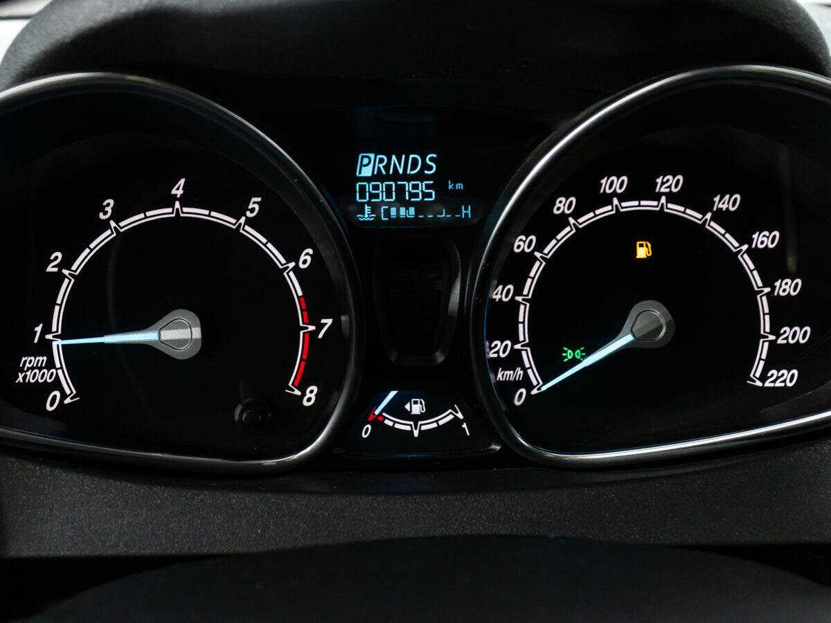 Ford Fiesta 2016 года с пробегом. Фото: #11