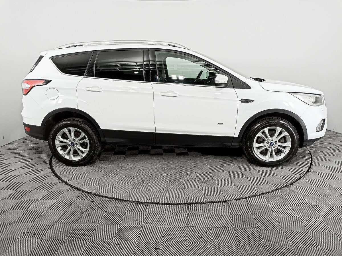 Ford Kuga 2018 года с пробегом. Фото: #3