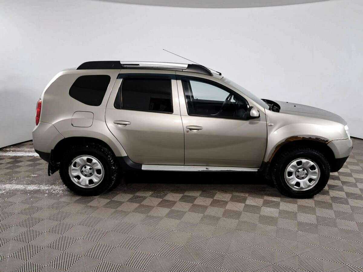 Renault Duster 2012 года с пробегом. Фото: #3