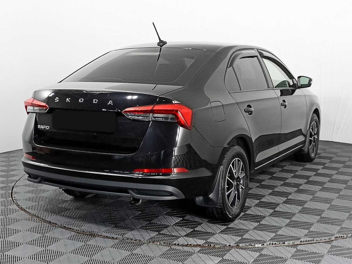 Skoda Rapid 2021 года с пробегом. Фото: #3