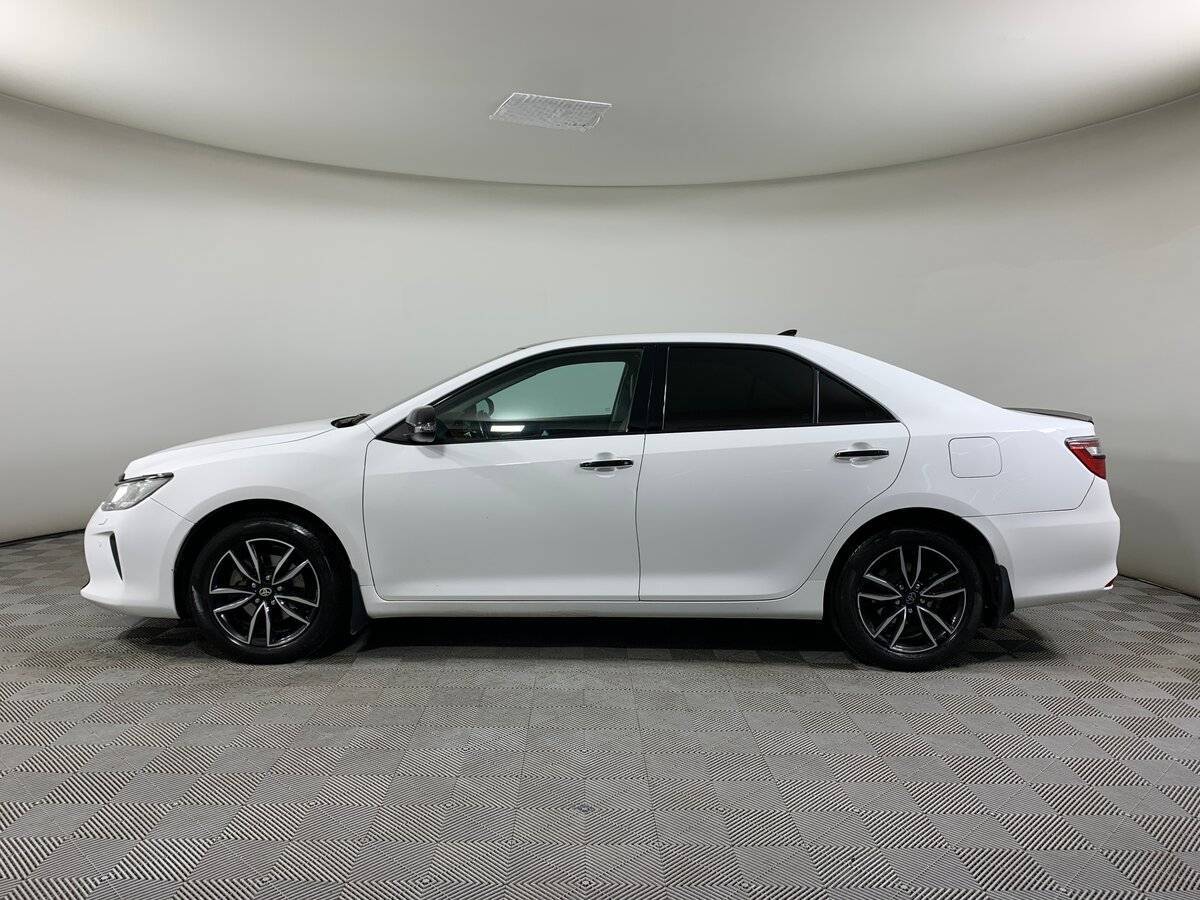Toyota Camry 2017 года с пробегом. Фото: #7