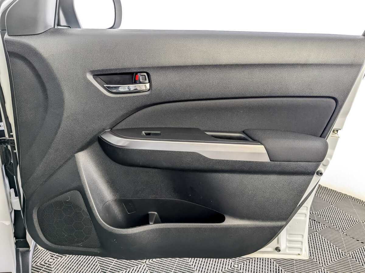 Suzuki Vitara 2020 года с пробегом. Фото: #19