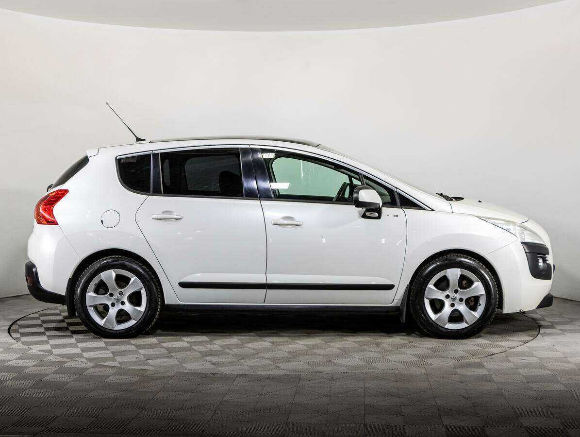 Peugeot 3008 2012 года с пробегом. Фото: #3